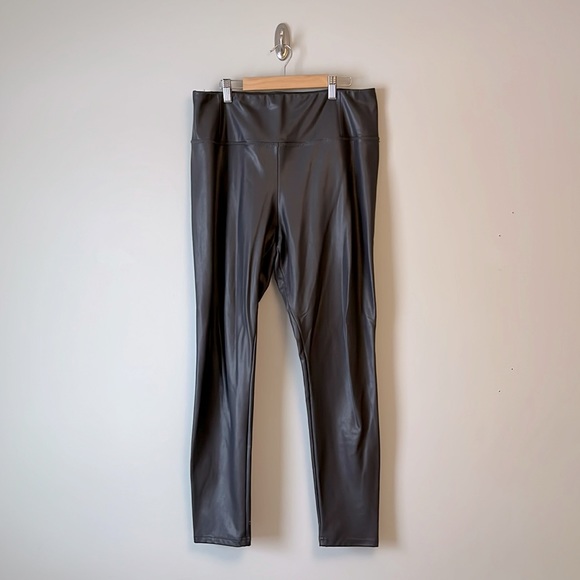 Grey high-rise faux leather leggings - Picture 1 of 2